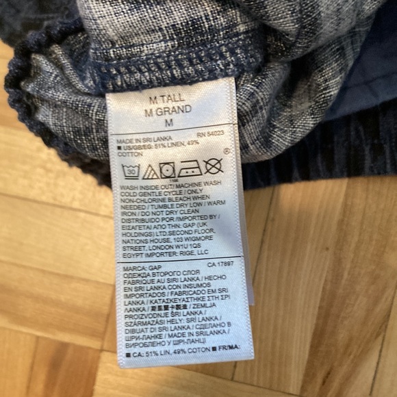 GAP linen blend shorts inseam 3 inches - Picture 5 of 6